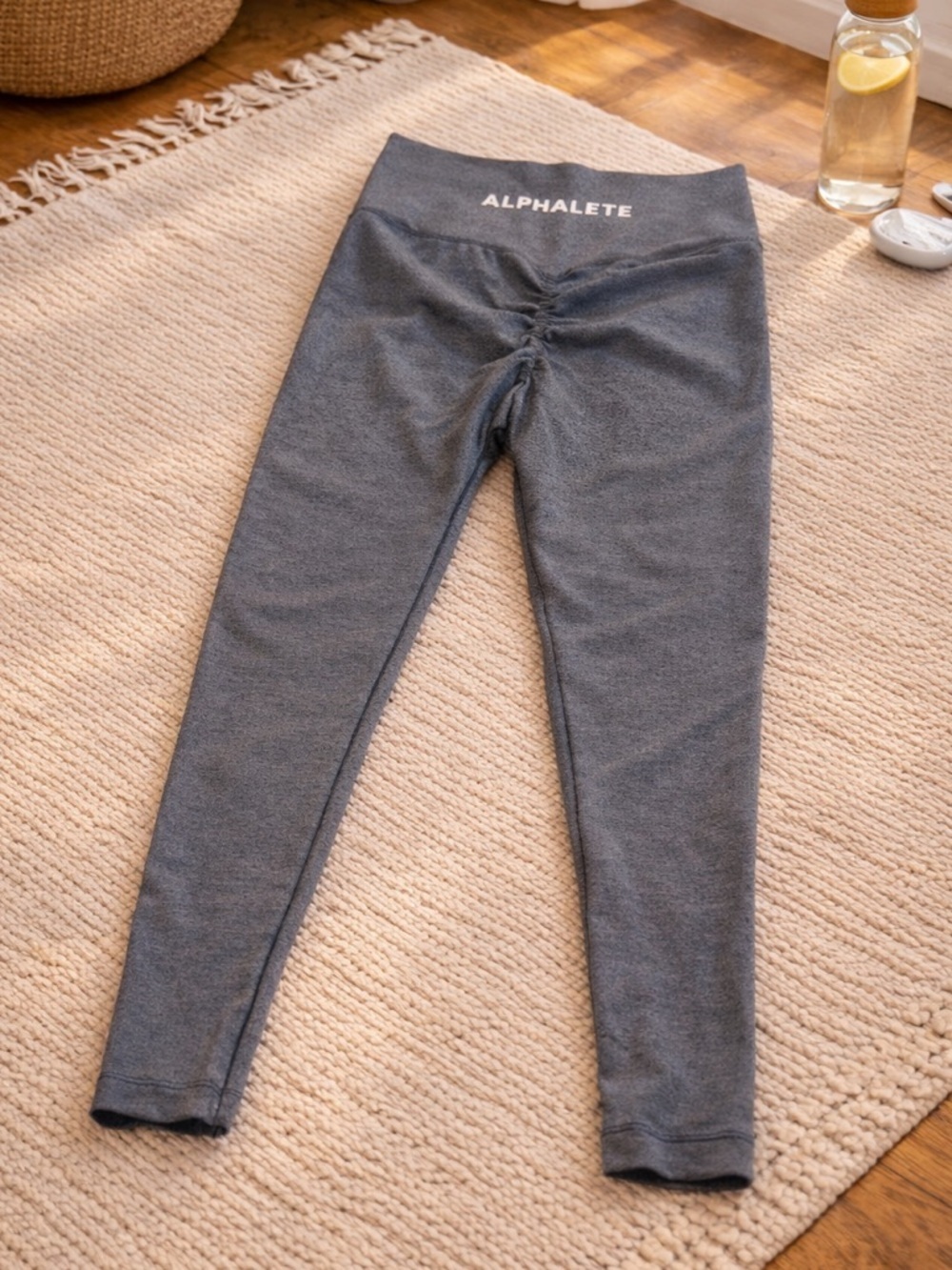 Alphalete Gray Seamless Scrunch Butt Leggings High Waisted Gym Yoga Size Large